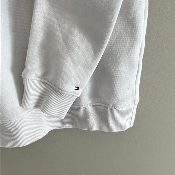 Tommy Hilfiger White Sweater - Picture 6 of 6